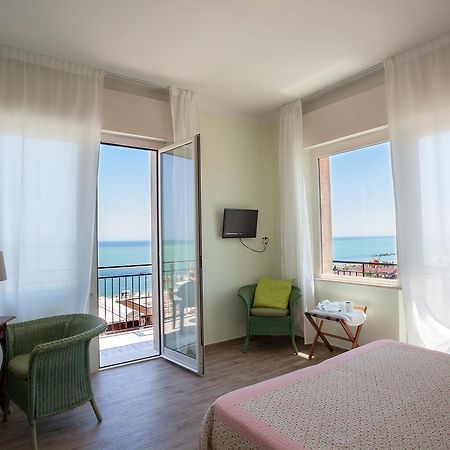 Hotel Bianchi Nicola Porto Recanati Eksteriør bilde