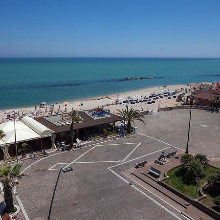 Hotel Bianchi Nicola Porto Recanati Eksteriør bilde